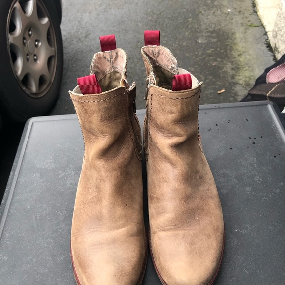 Steve Madden Women’s Bea Biscotti, Waterproof Chelsea Boots, Size EU39/8.5US - Picture 2 of 14